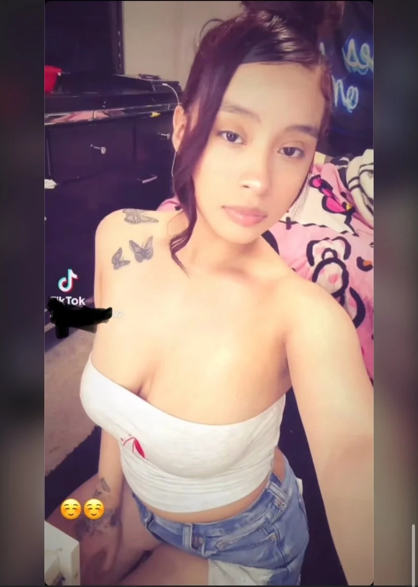 Sexy Big Tit Latina Teen Ig Thot main image