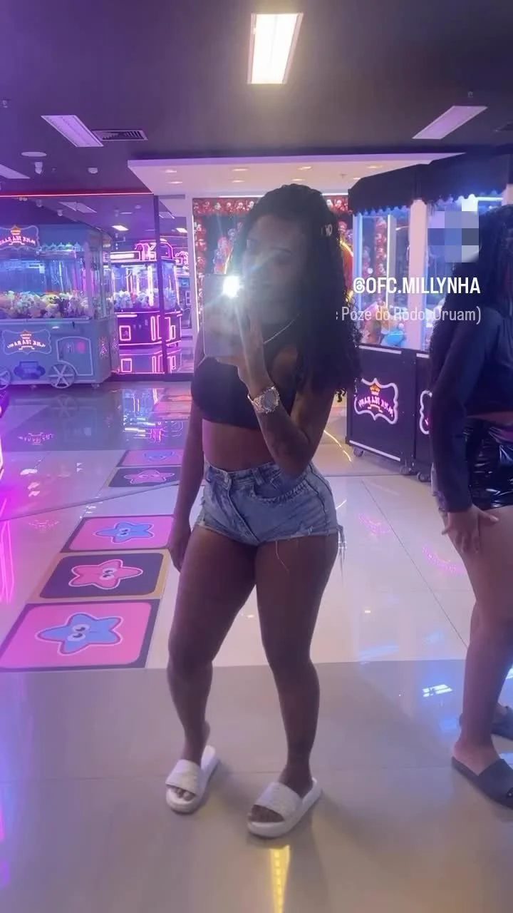 Seguidor me mandou via direct vídeo da novinha com velho se alguém puder mandar mais main image