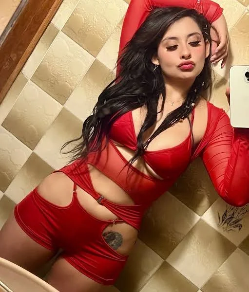 Jessica Ángeles la actriz de doblaje más puta onlyfans image 10
