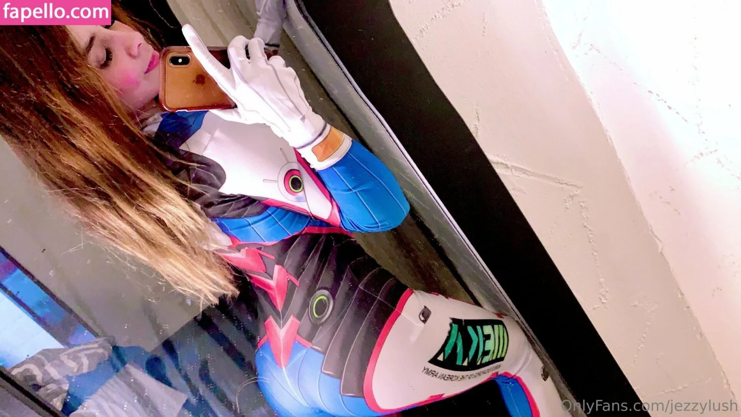 Jessica Ángeles la actriz de doblaje más puta onlyfans image 21
