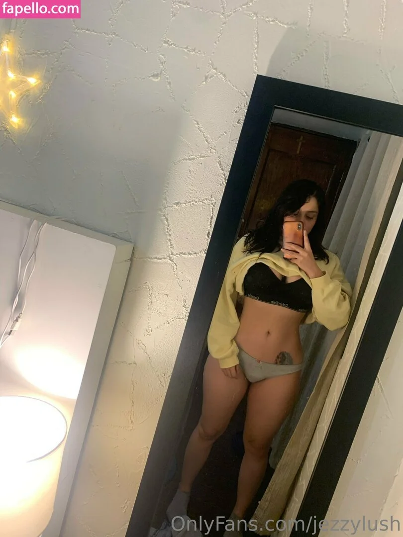 Jessica Ángeles la actriz de doblaje más puta onlyfans image 27