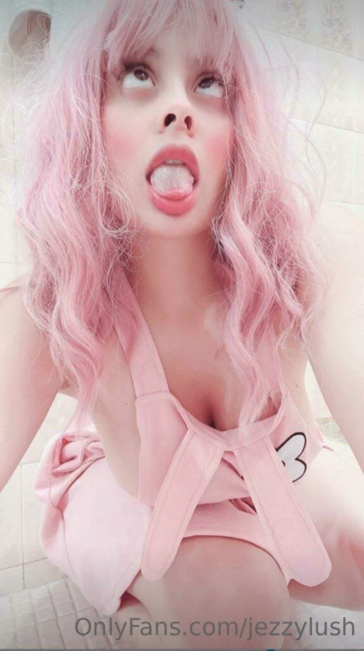 Jessica Ángeles la actriz de doblaje más puta onlyfans image 33