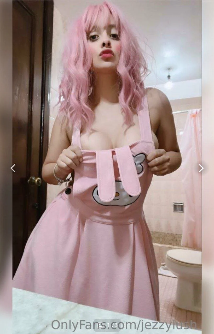 Jessica Ángeles la actriz de doblaje más puta onlyfans image 34