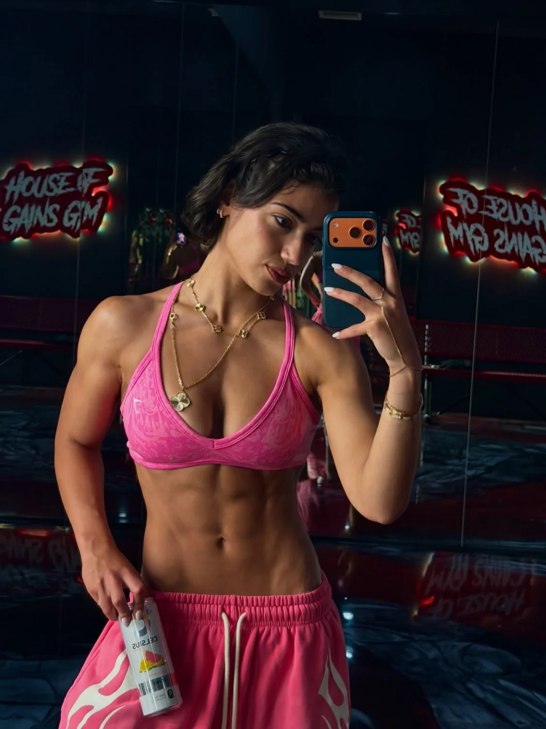 Sara Saffari AI Video 10 image 5