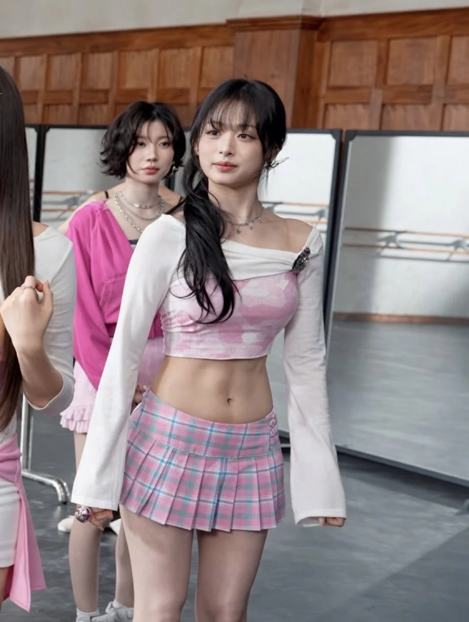 Random Idol (Kpop) Pictures 66 image 15