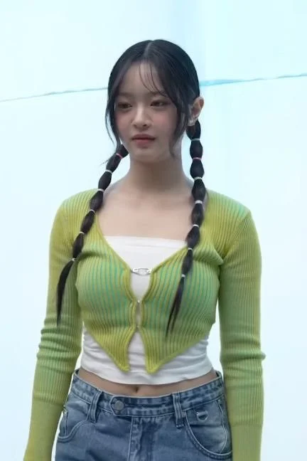 Random Idol (Kpop) Pictures 66 image 3