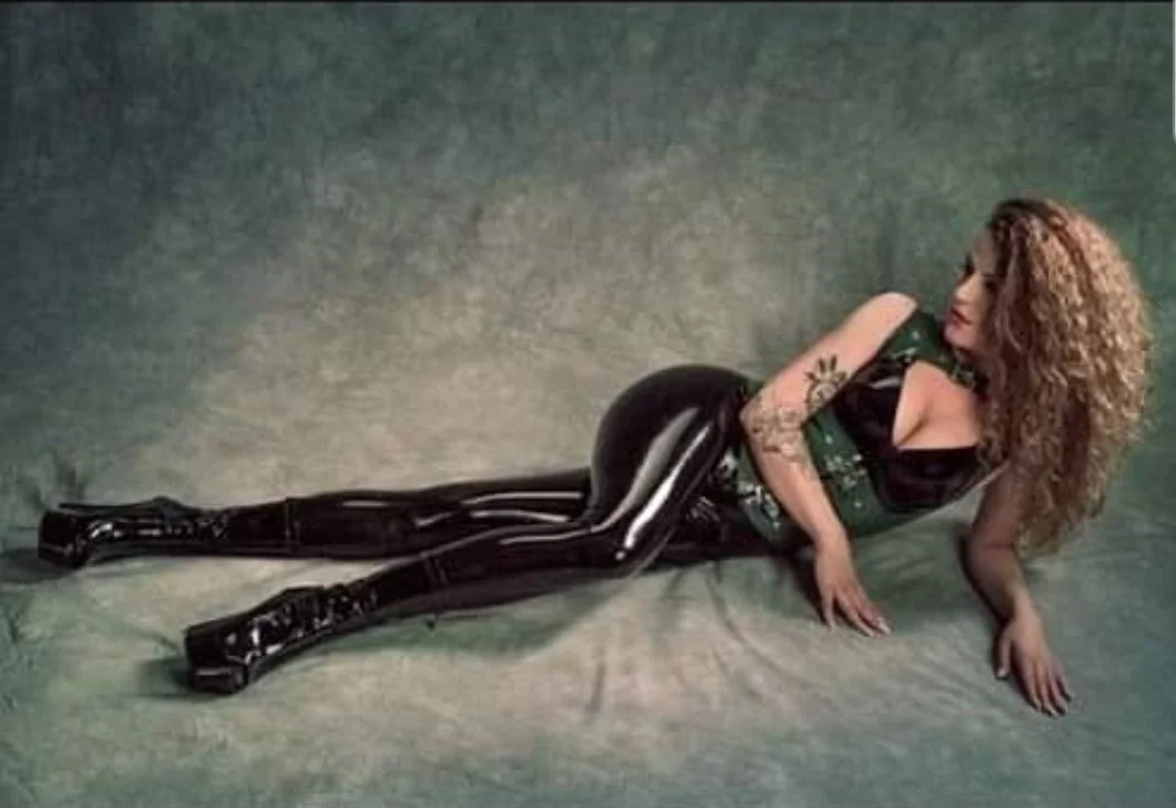 Latex Domina Extreme main image