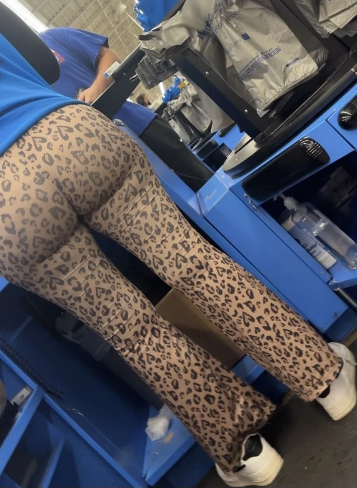 🔥 Big Booty Latina Walmart Employees 🔥 image 11