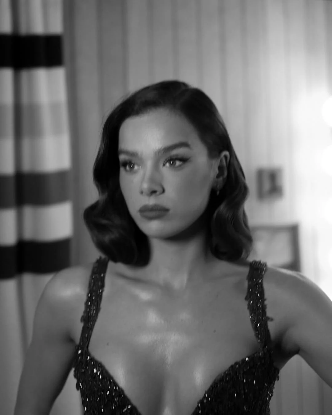 Hailee steinfield image 5
