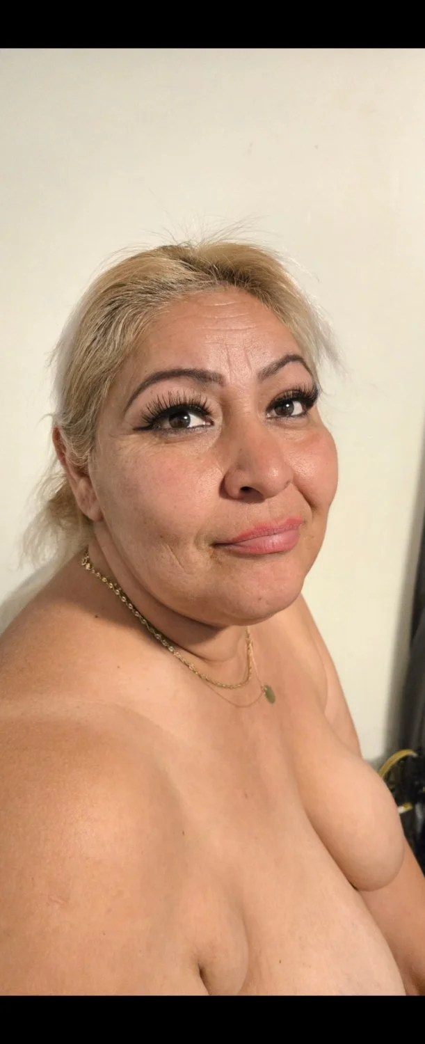 La wera de la 26 que vendia ramienta con su abuelo va a la subasta viertels en la vally blvd image 15