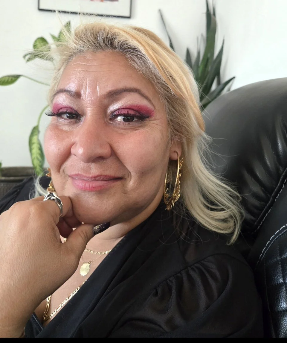 La wera de la 26 que vendia ramienta con su abuelo va a la subasta viertels en la vally blvd image 2