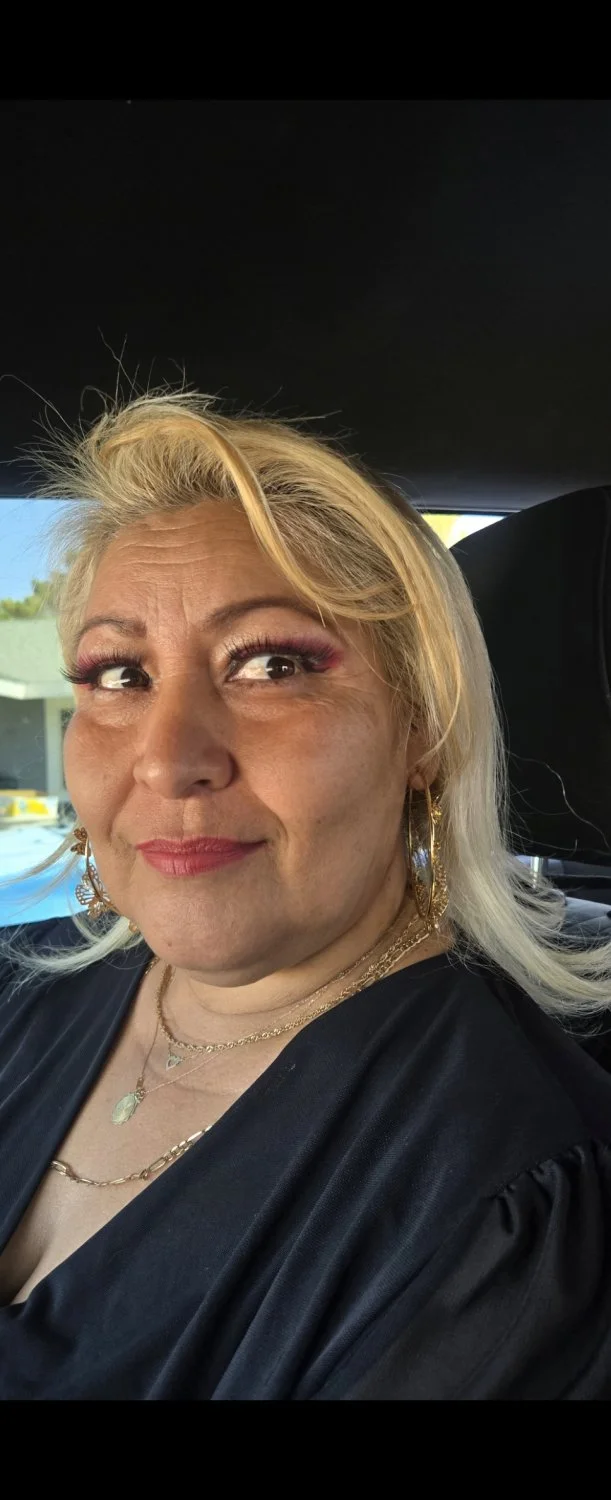 La wera de la 26 que vendia ramienta con su abuelo va a la subasta viertels en la vally blvd image 20