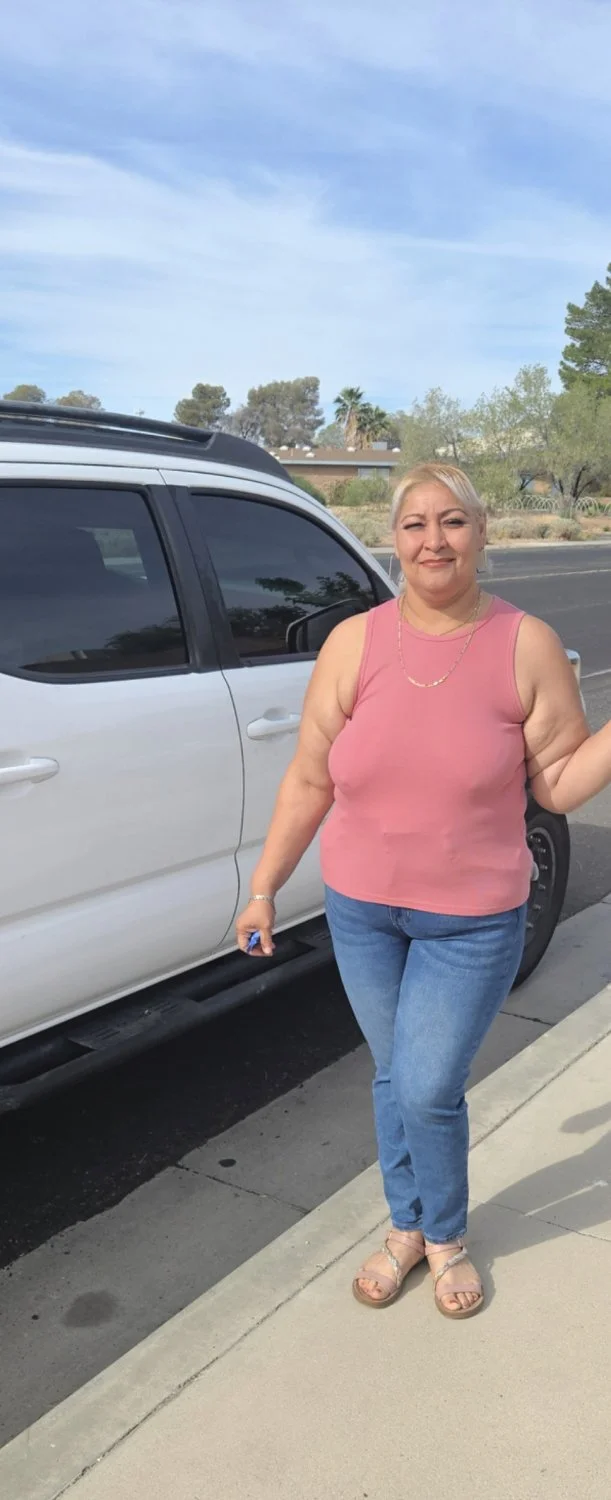 La wera de la 26 que vendia ramienta con su abuelo va a la subasta viertels en la vally blvd image 24