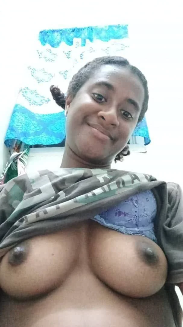 Lae-Cïtƴ Teen🇵🇬 image 27