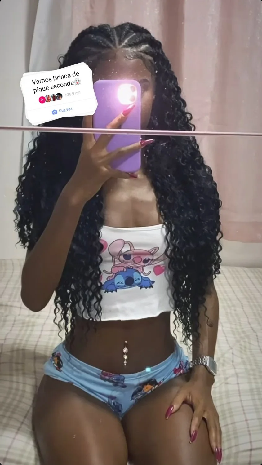 Pretinha magrinha image 2
