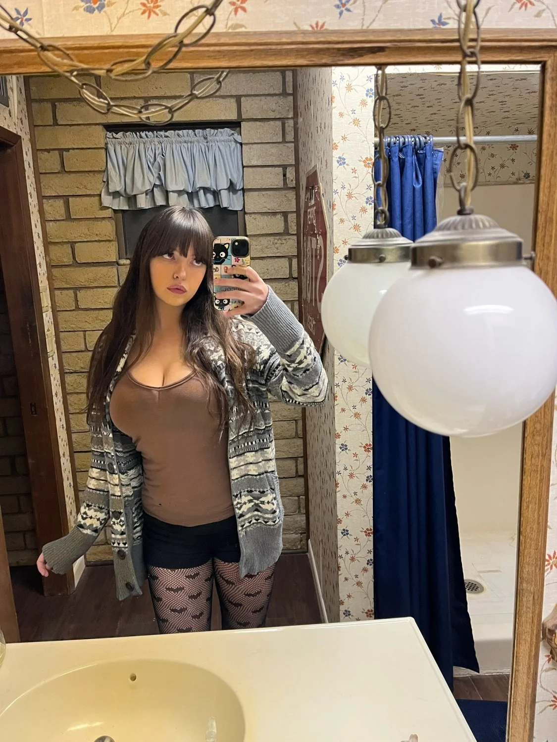 cute and busty image 18