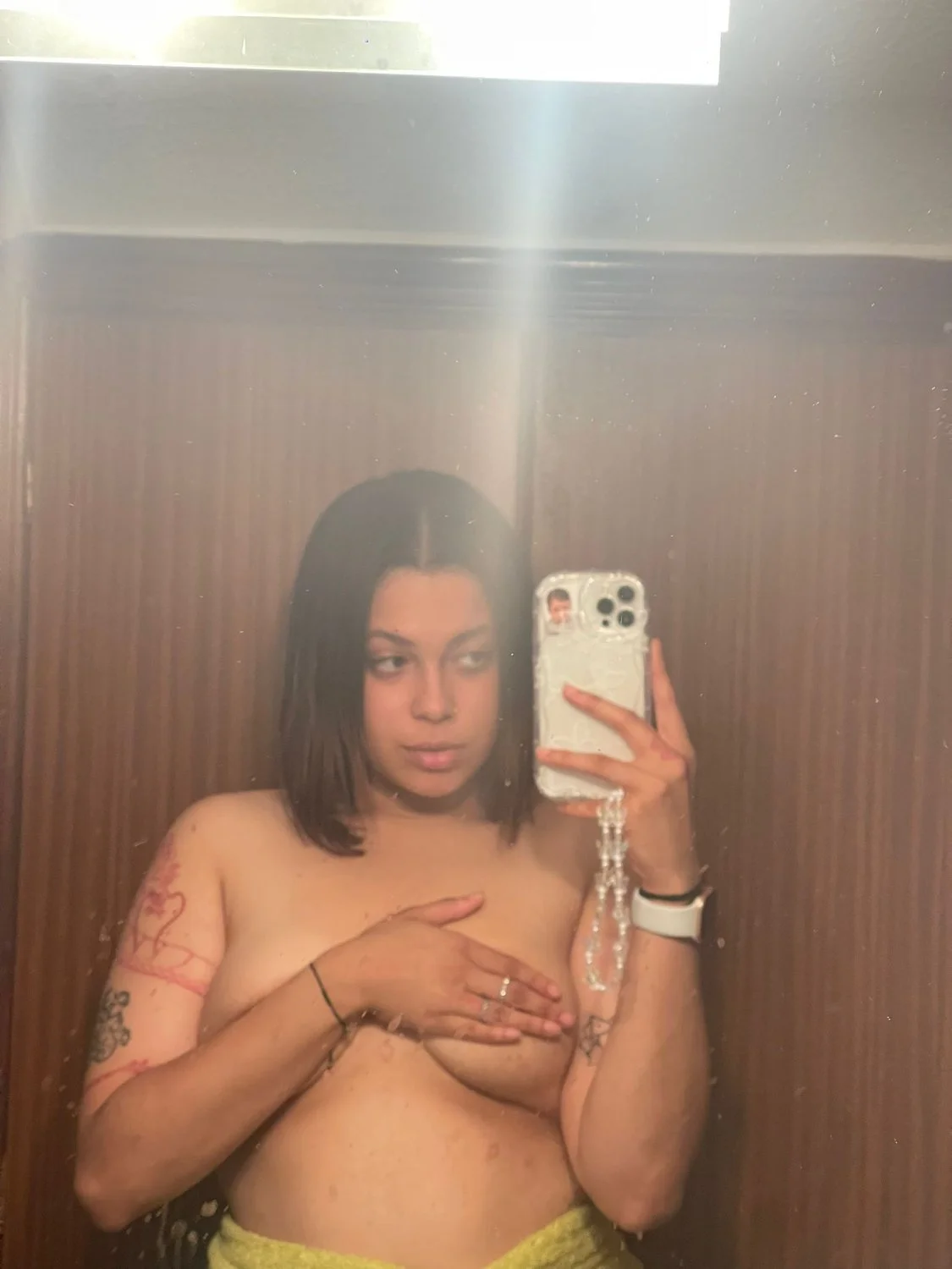 Novia culona exhibida image 3