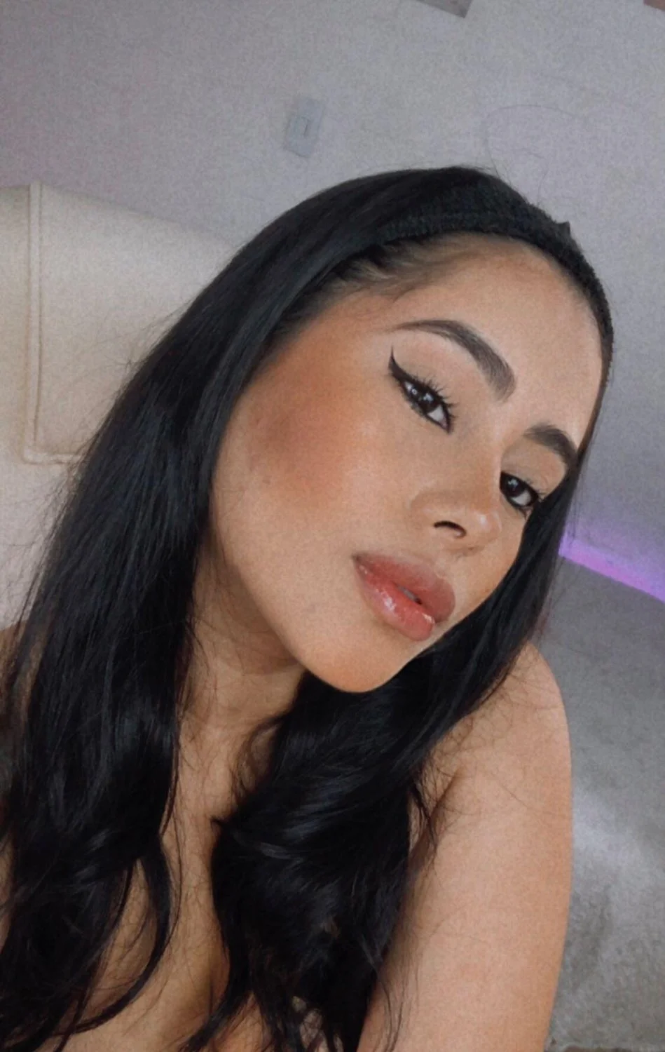Beautiful Latina Slut image 4