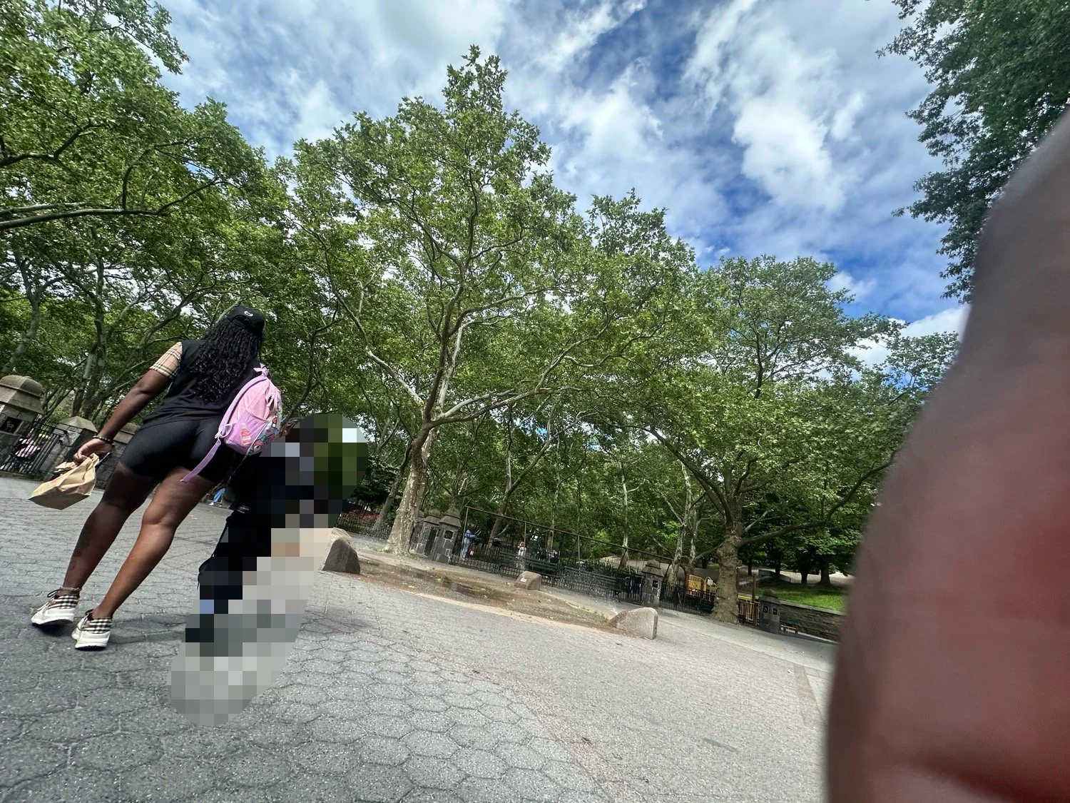 hood thot got an ass that refuses to quit image 2