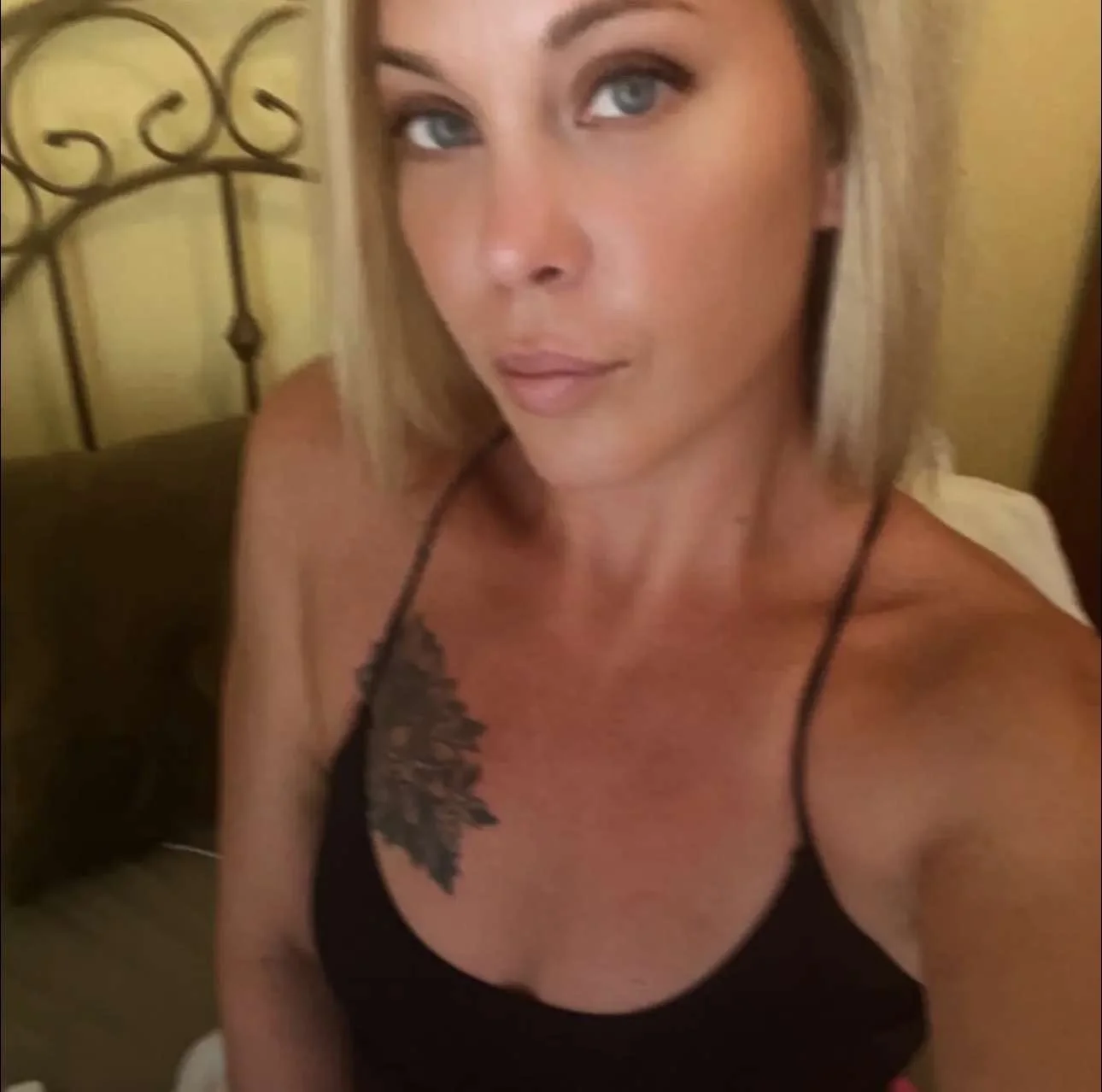 Blonde MILF image 3
