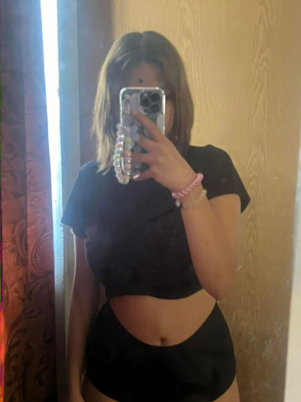 Nicole pendeja tetona image 4