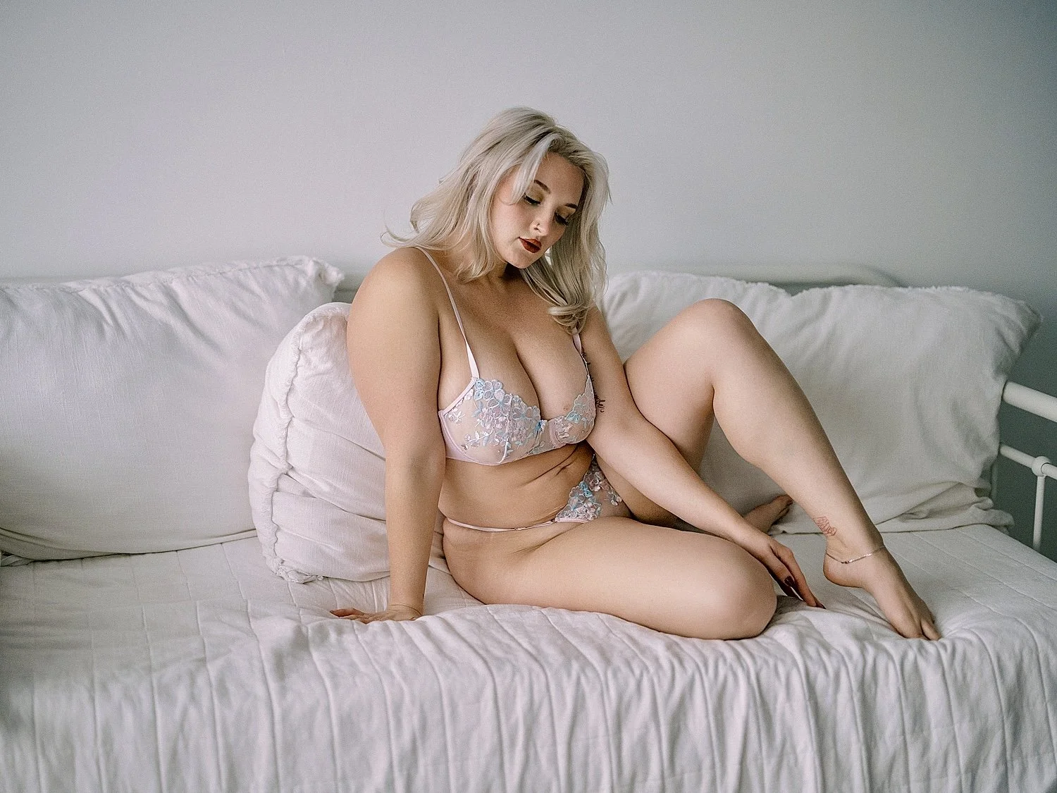 Incredible plump blonde slut boudoir image 36
