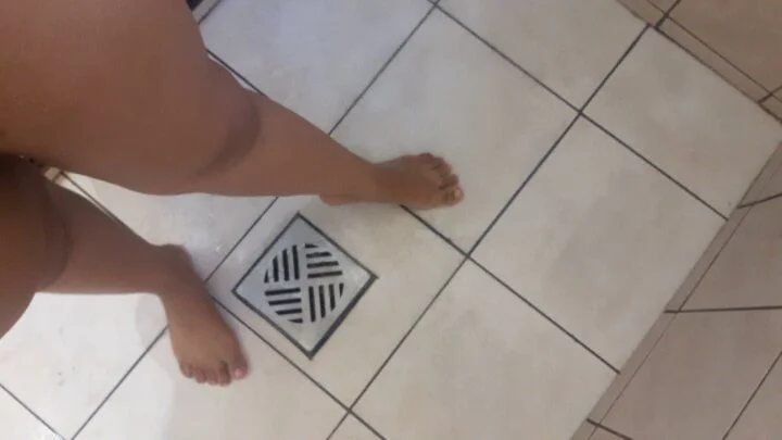 Novinha Pretinha Peituda Pt2 image 8