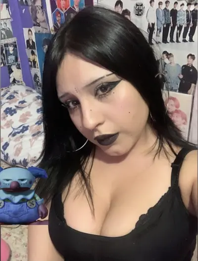 Pendeja chilena tetona cover image