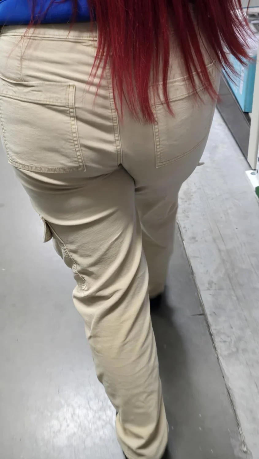Showing my coworkers ass 🍑 image 6