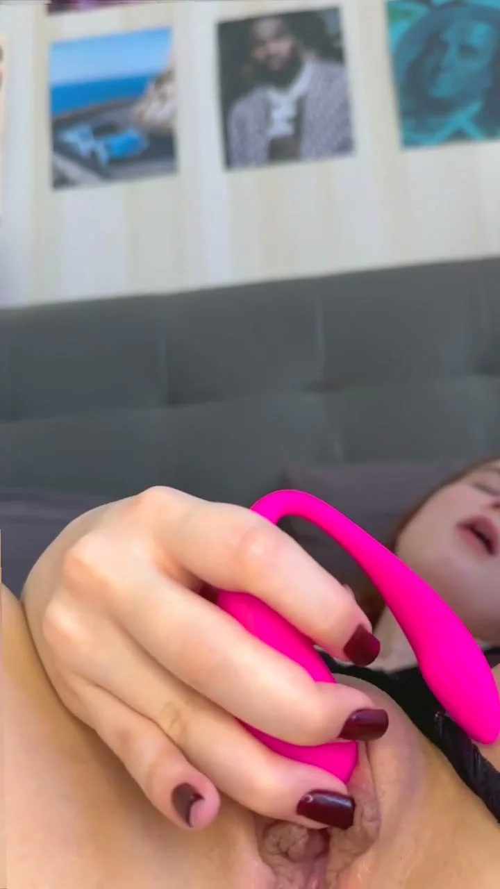 🔞 slutty sexy body pussy eating wet dripping cum 🫦💦 My OF image 4
