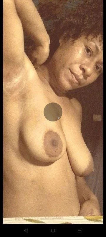 Selfies after shower🇵🇬 image 6