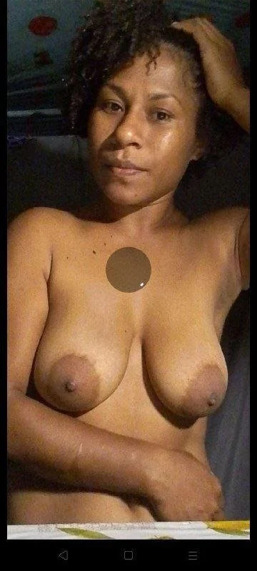 Selfies after shower🇵🇬 image 8