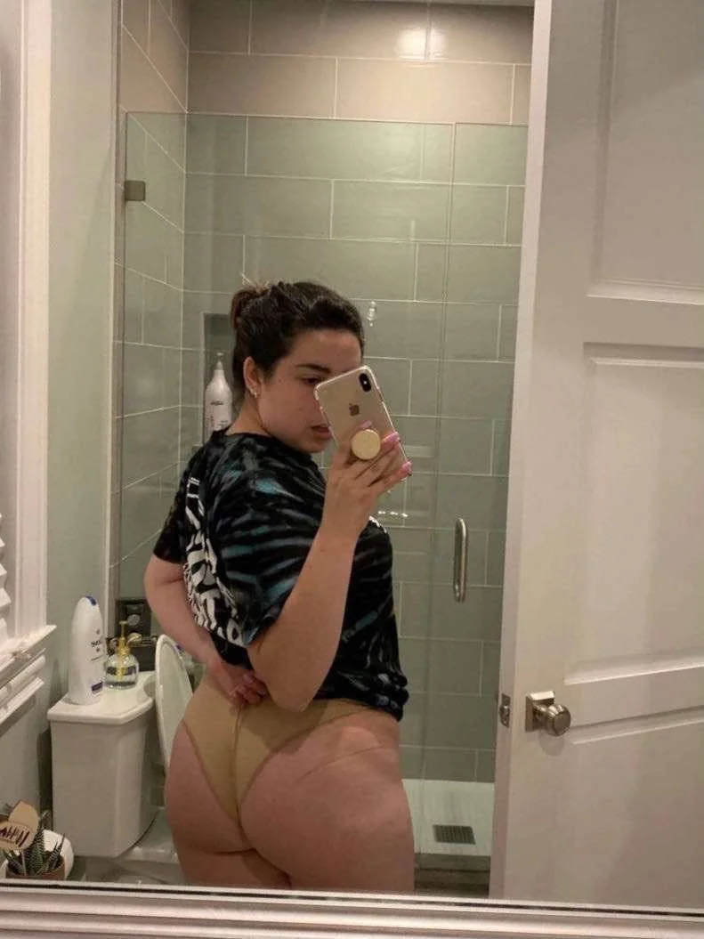 Rachel image 15