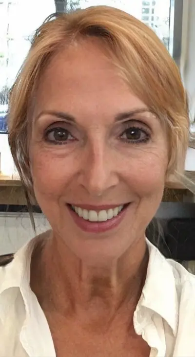 REAL GERMAN AMATEUR MOM WÜNSCHT EINEN SCHÖNEN MUTTERTAG cover image