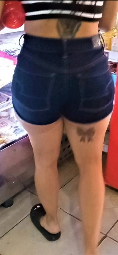 milfs bien nalgonas en la calle image 13