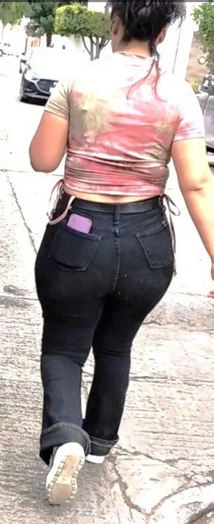 milfs bien nalgonas en la calle image 22
