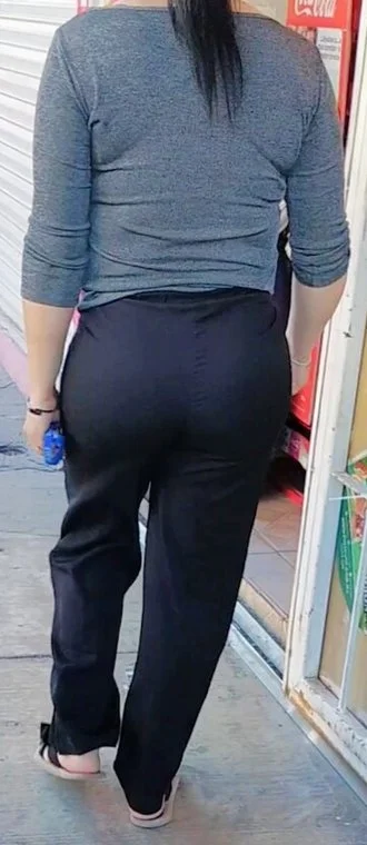 milfs bien nalgonas en la calle image 35