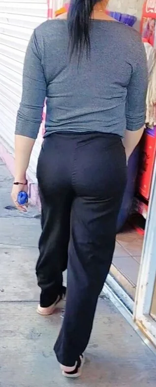milfs bien nalgonas en la calle image 43