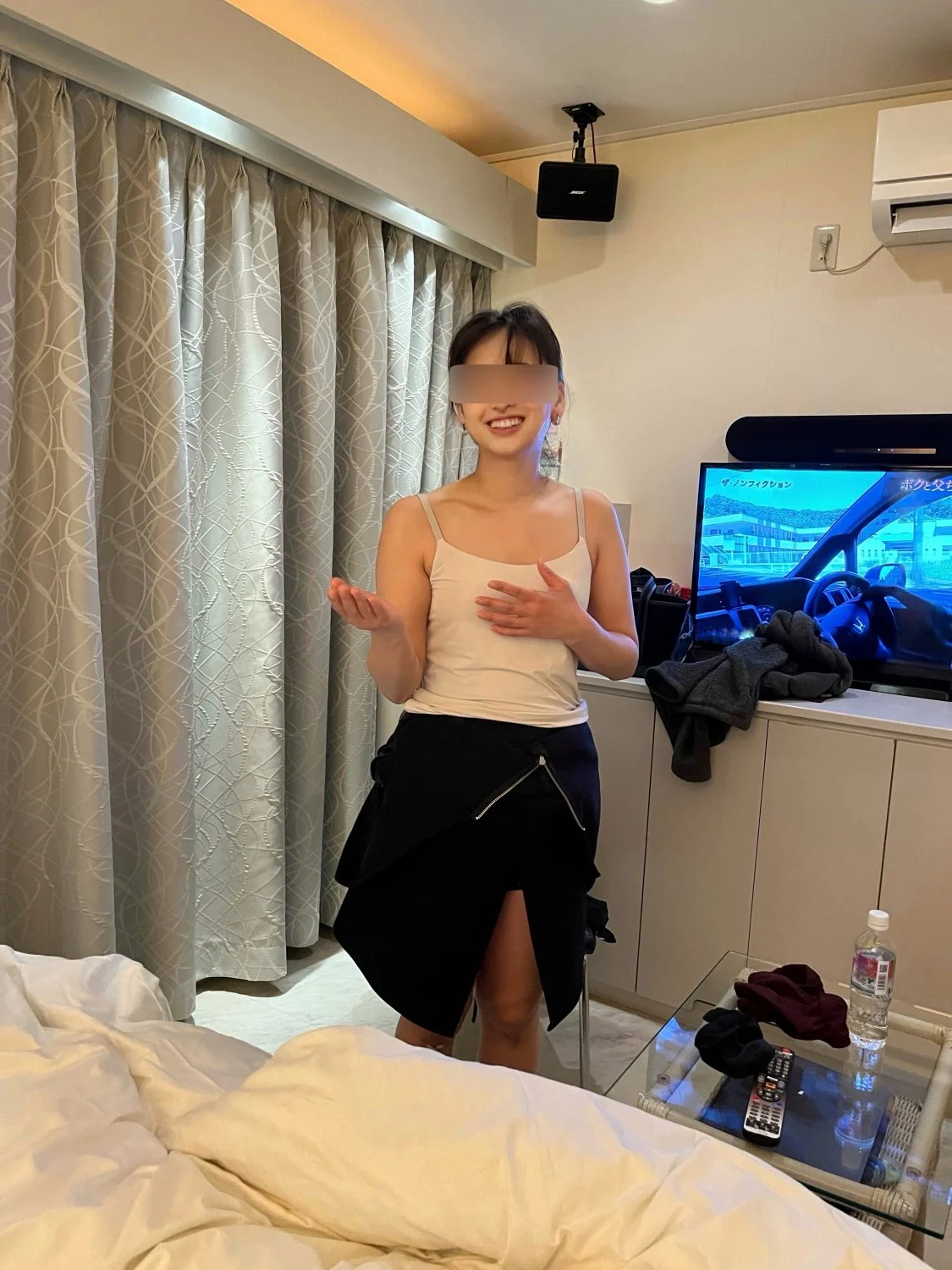 M image 4