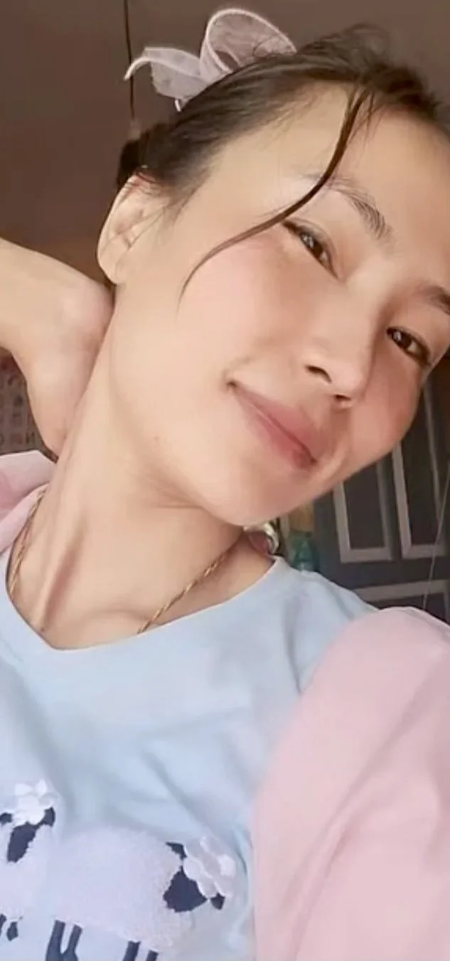 Sabina, a 28 yo Asian Webslut image 8
