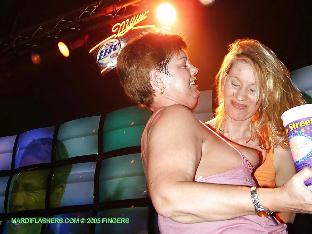 mardi gras flasher image 14