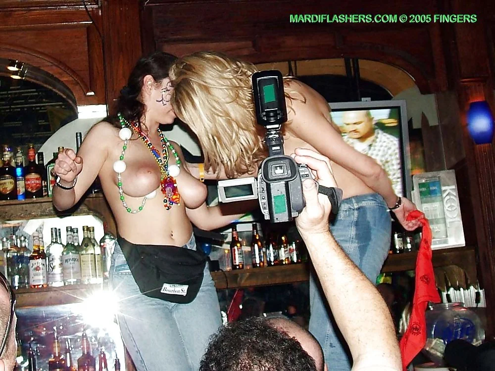 mardi gras flasher image 34