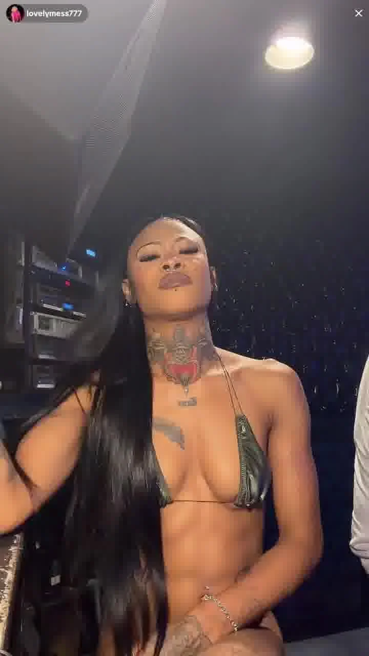 tiktok live l0v3lym355 image 11