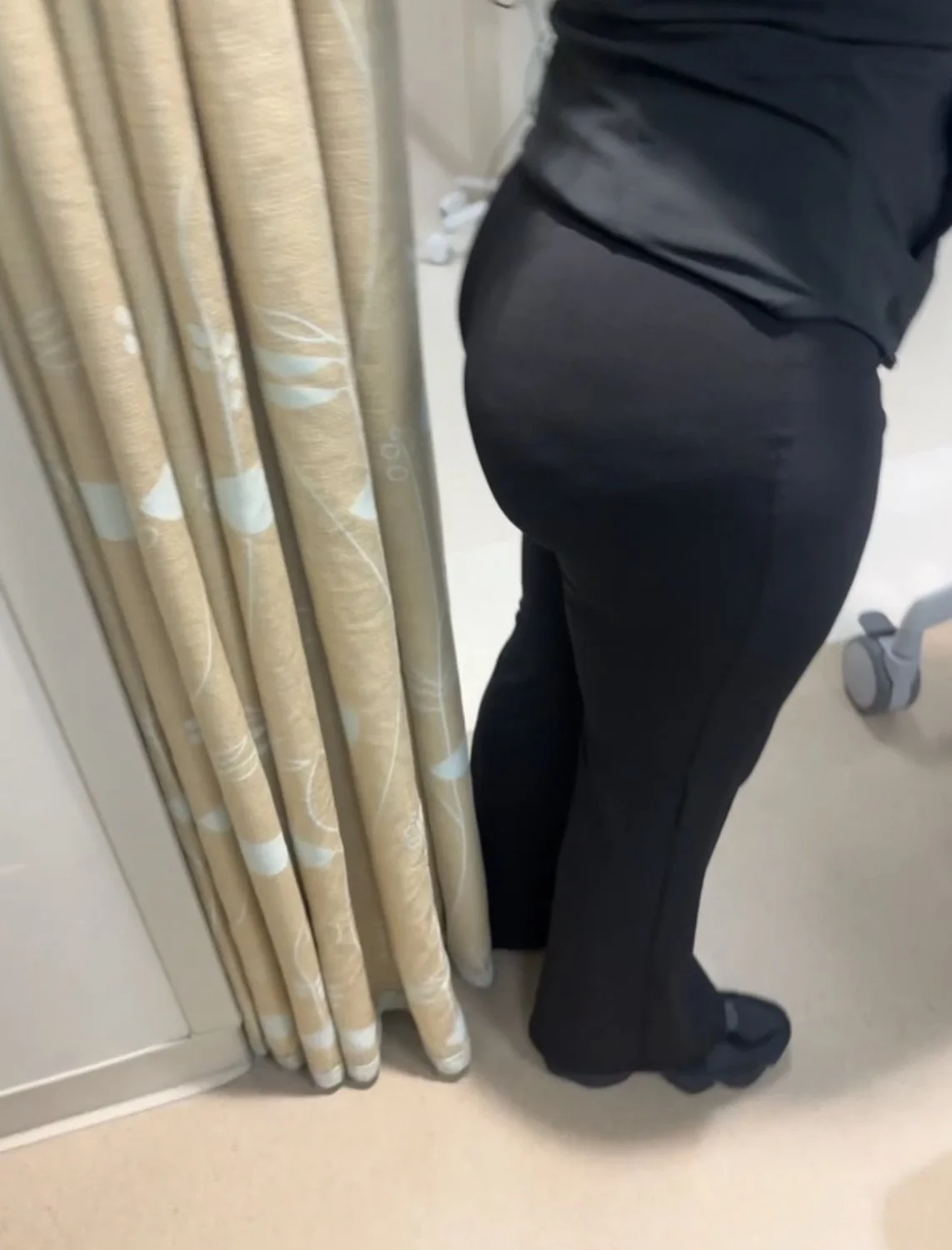 Creeping nurse image 3