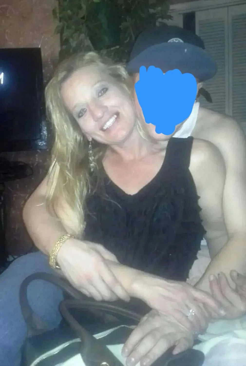 Big ass milf image 10