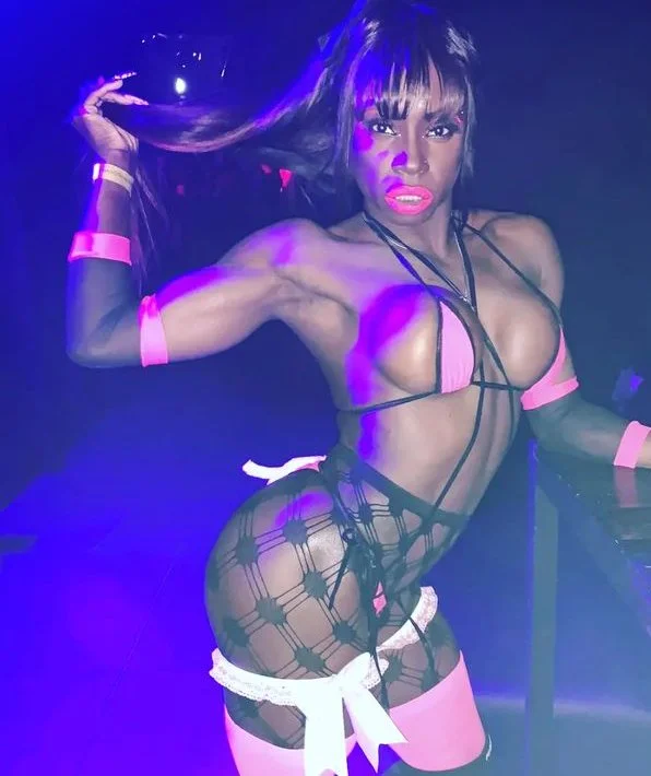 rosemery gonzalez..una bestia la negra image 33