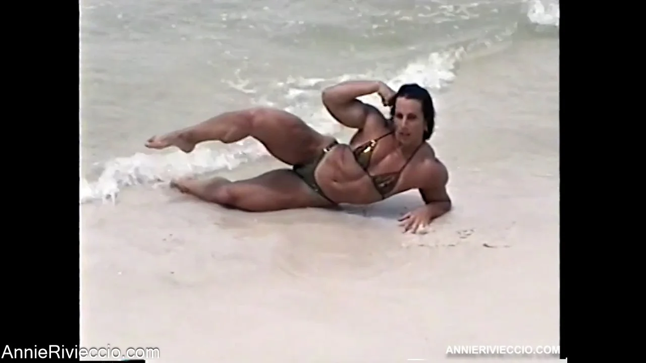 Mrs Rivieccio bodybuilding nudist, sexual hypertrophic muscle show on the beach image 7