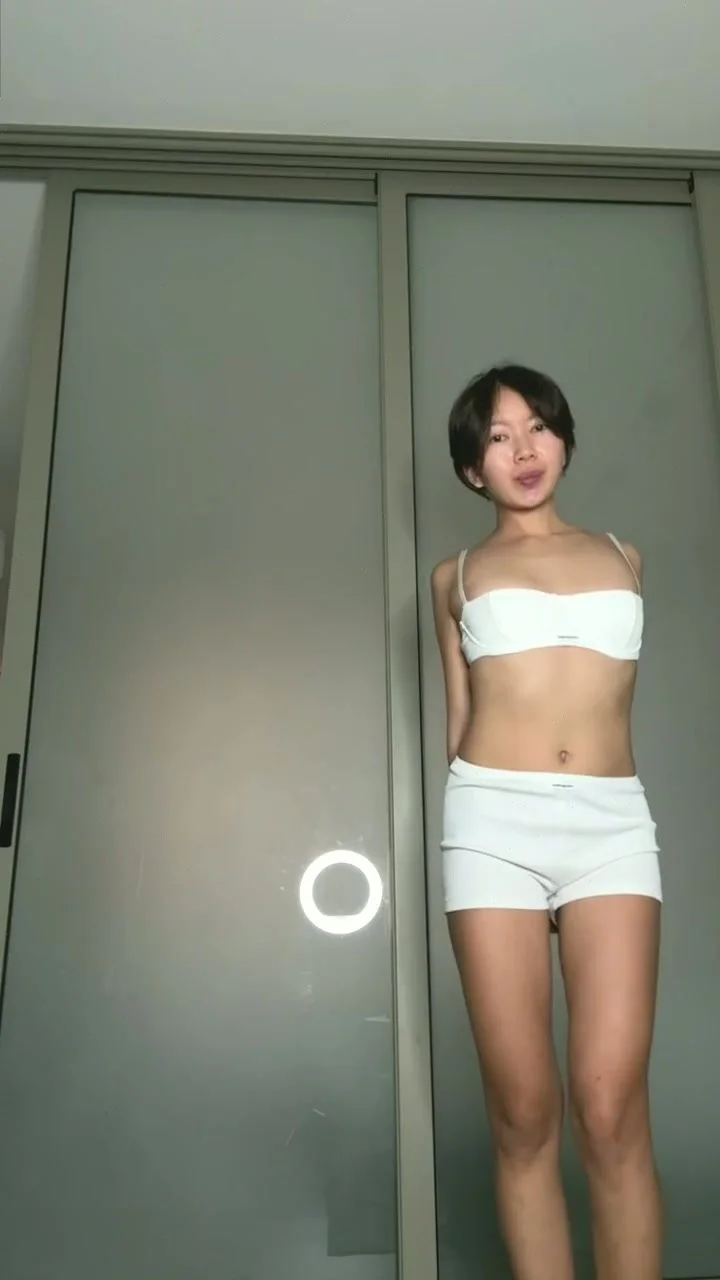 🔞 curvy body petite deepthroat tight wet pussy nude 🍑😈 My OF image 3