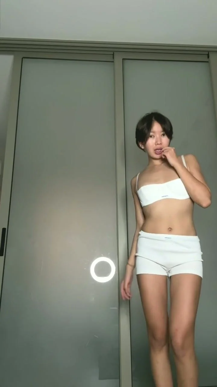 🔞 curvy body petite deepthroat tight wet pussy nude 🍑😈 My OF image 4