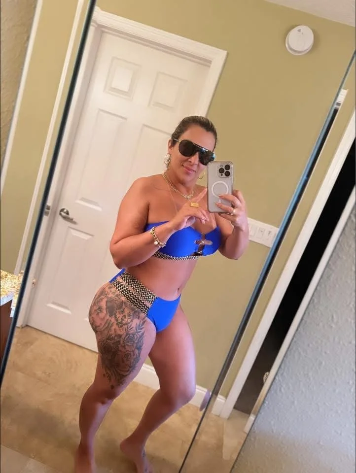 Jacqueline image 25